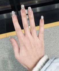 -董小姐日式美甲美睫·皮肤管理