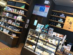 面包甜点陈列柜-星巴克臻选(沈阳万象城店)