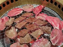 -山川小町·极番烧肉(新地假日广场店)