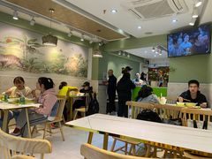 大堂-丽丽三鲜螺蛳粉(田林路店)