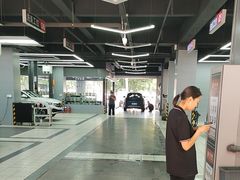 -哈贝卡汽车服务连锁(硕士路店)