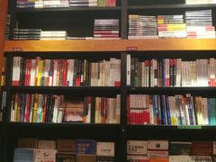 -西西弗书店&矢量咖啡(壹方购物中心店)