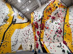 -问山MountQuest攀岩馆