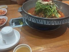 -喇喇排骨火锅·传统韩式脊骨汤(望京西园总店)