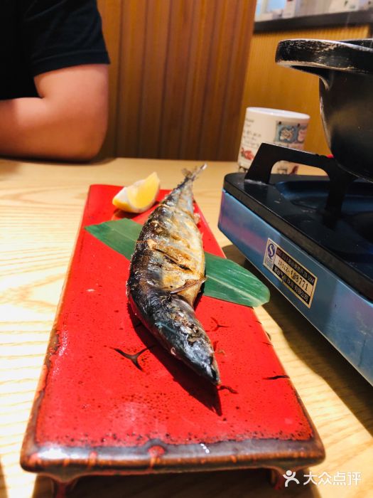 Top House日式料理(茸北店)烤秋刀鱼图片