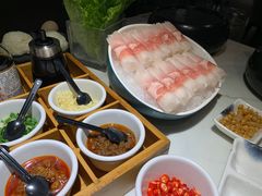 -无界釜·河豚鱼汤锅(红山动物园店)