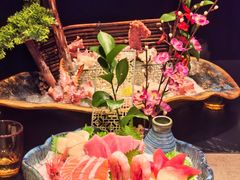 -蟹犇前•帝王蟹雪蟹(陆家嘴店)
