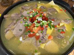 -乡土特色.冷锅鱼.牦牛肉汤锅