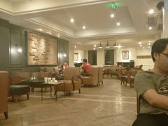 大堂-星巴克臻选(广州沙面店)