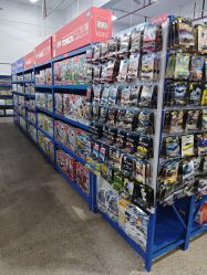 -逝水玩具折扣店