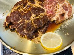 -臻牛烤肉