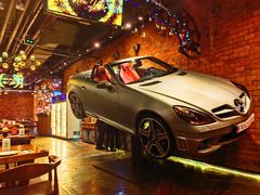 -1886德国汽车餐厅(外滩十六铺码头店)