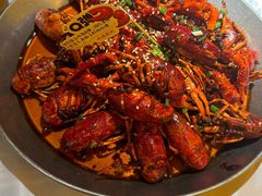 -巴厘龙虾·榜首油焖大虾(音乐学院·沿江酒馆店)