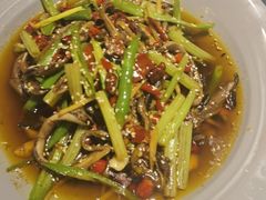 -莉莉家的音乐花园餐吧(航空路店)