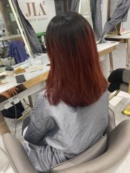 -镁连社·美联社