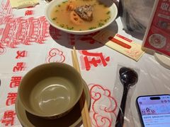 -肥肥虾庄·金牌油焖大虾(汉街SKP店)