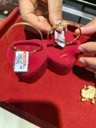 -万宝金楼(威海路店)