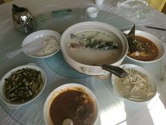 -天乐农家鱼头王(天目湖店)