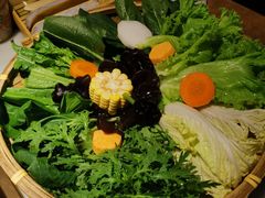 -尚尚仙·酸汤猪手·猪肚鸡火锅(华联万柳购物中心店)