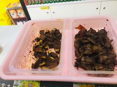 -周黑鸭(珠海香洲区摩尔广场店)