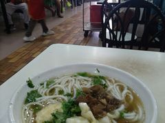 -花溪王记牛肉粉(四季花溪商场店)