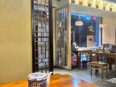 大堂-先启半步颠·川菜小炒