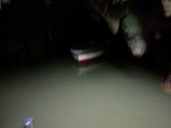 -怀托摩萤火虫洞