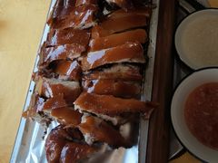 -东方之猪四更烤乳猪(金垦总店)