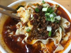 -雷祖芳老妈蹄花店