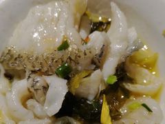 -桂二老坛酸菜鱼(三街两巷店)