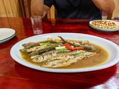 -芦茨金富饭庄·25年老字号·专做稻草鸡