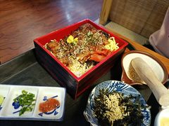 自制活鳗鱼盖浇饭-鳗鱼家·深夜食堂(军博店)