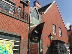 -钟书阁(松江泰晤士小镇店)