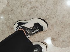-SALOMON萨洛蒙(北京王府中环店)