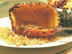 菠萝海鲜焗饭-唐宫海鲜舫