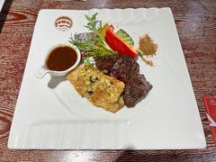 果木炭烧烧美式牛排拼深海鱼柳-超级厨房概念餐厅(奥园广场店)