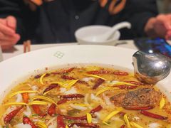 -渔语鱼酸菜鱼新川菜(来福士店)