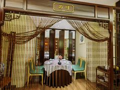 -广州中心皇冠假日酒店·百粤楼