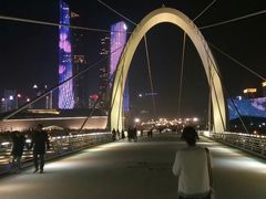 -南京眼步行桥