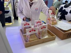 -红星前进面包牛奶公司(君太店)