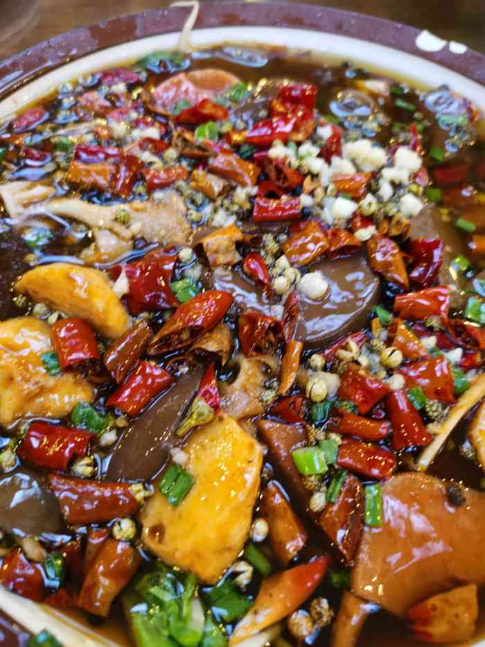 品膳坊奉天味道(松山西路店)-"品善坊的服务热情周到,特色菜特别多