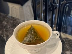 -LESCEDARS Brasserie Bistro香柏树