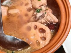 -黄泥岗·地道湖北菜(奥特莱斯店)