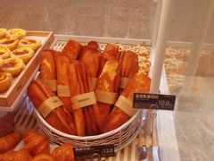 -爱达乐面包生日蛋糕(温江新尚天地店)