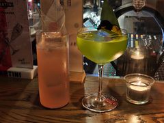 -FOUR PLAY BAR