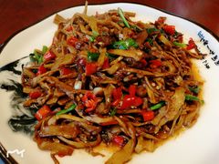 -万小金辣椒炒肉(抚河南路店)
