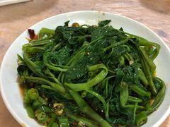 -洪霞餐馆