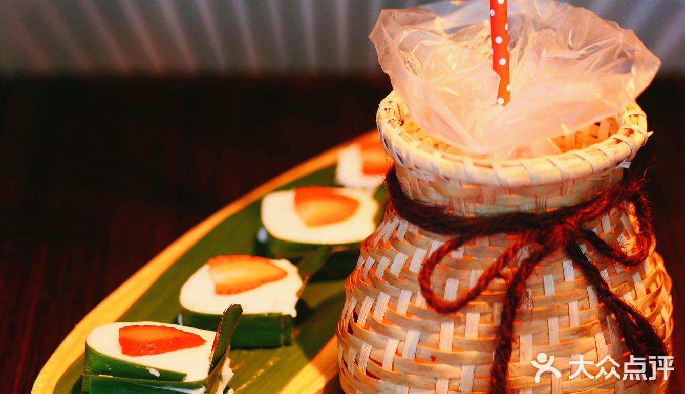 夏天太热，宜来泰妃殿避暑