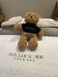 -AGE LOCK 锁龄美肌