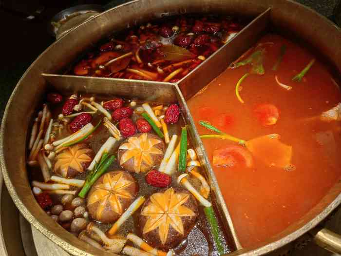 凑凑火锅·茶憩(杭州东站万象汇店)-"第一次来东站这边的凑凑 周末